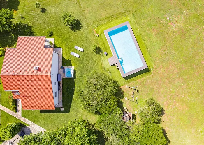 Holiday House Mirna With Swimming Pool And Jacuzzi